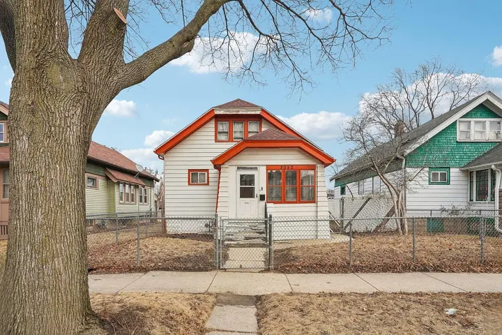 3052 N 47th St, Milwaukee